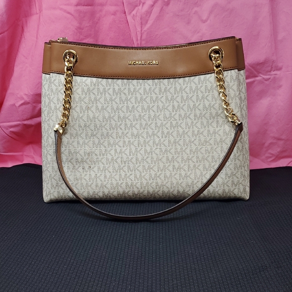 Michael Kors Tan & Cream Shoulder Bag w/ Gold Accents - Picture 1 of 15